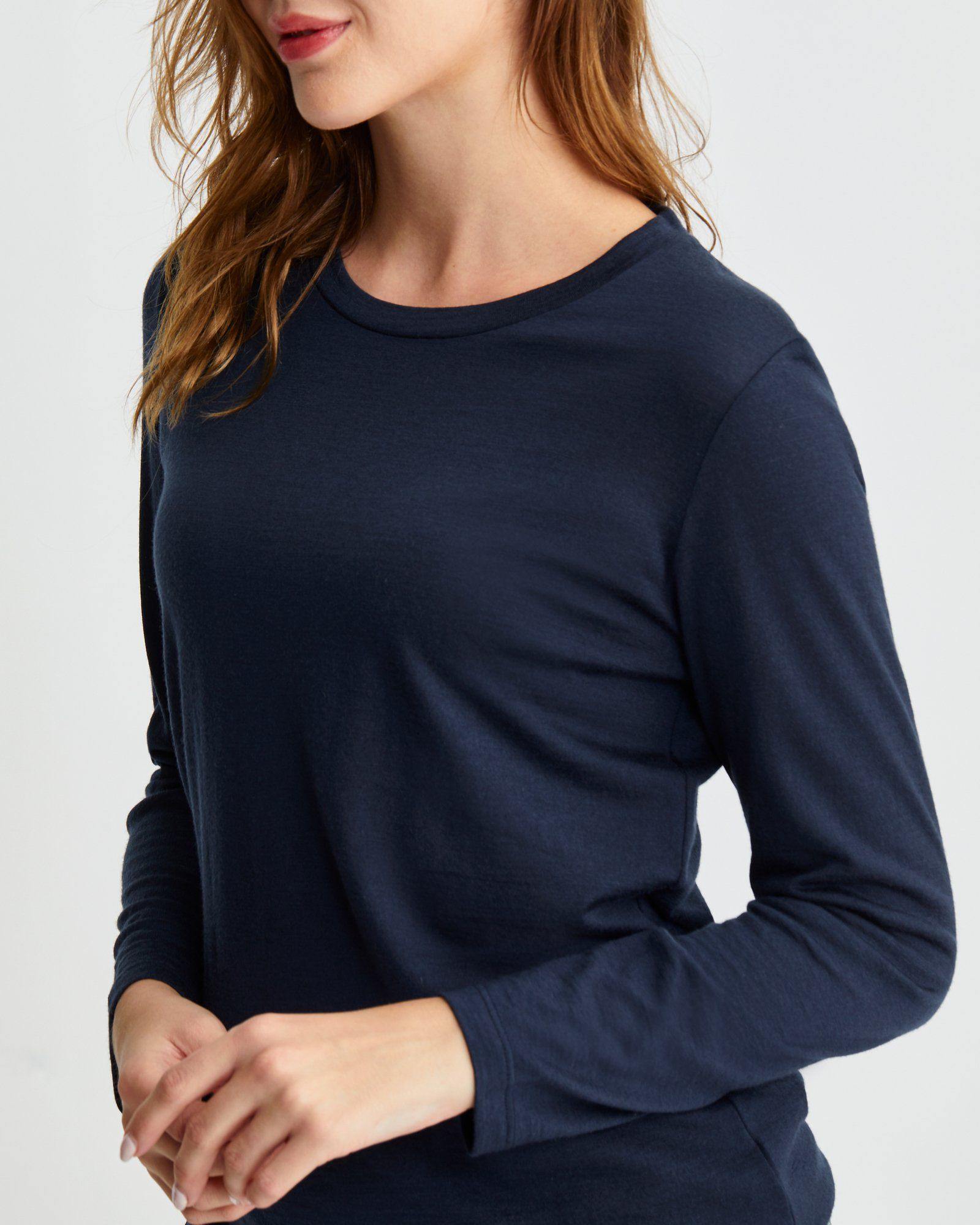 W's Traveler Merino LS Tee.