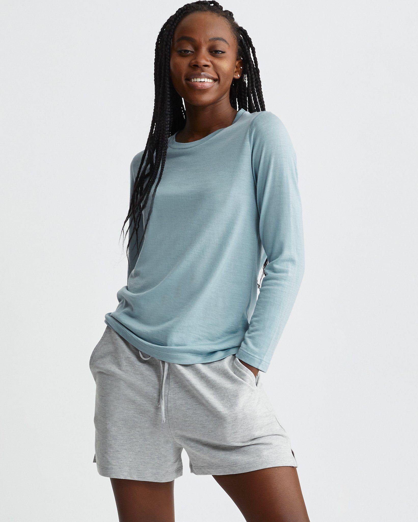 W's Traveler Merino LS Tee.